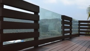 Mixed Glass Panel Horizontal Wood Boards