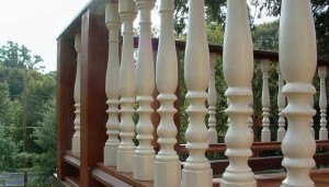 Octagon Base Colonial Turned Balusters